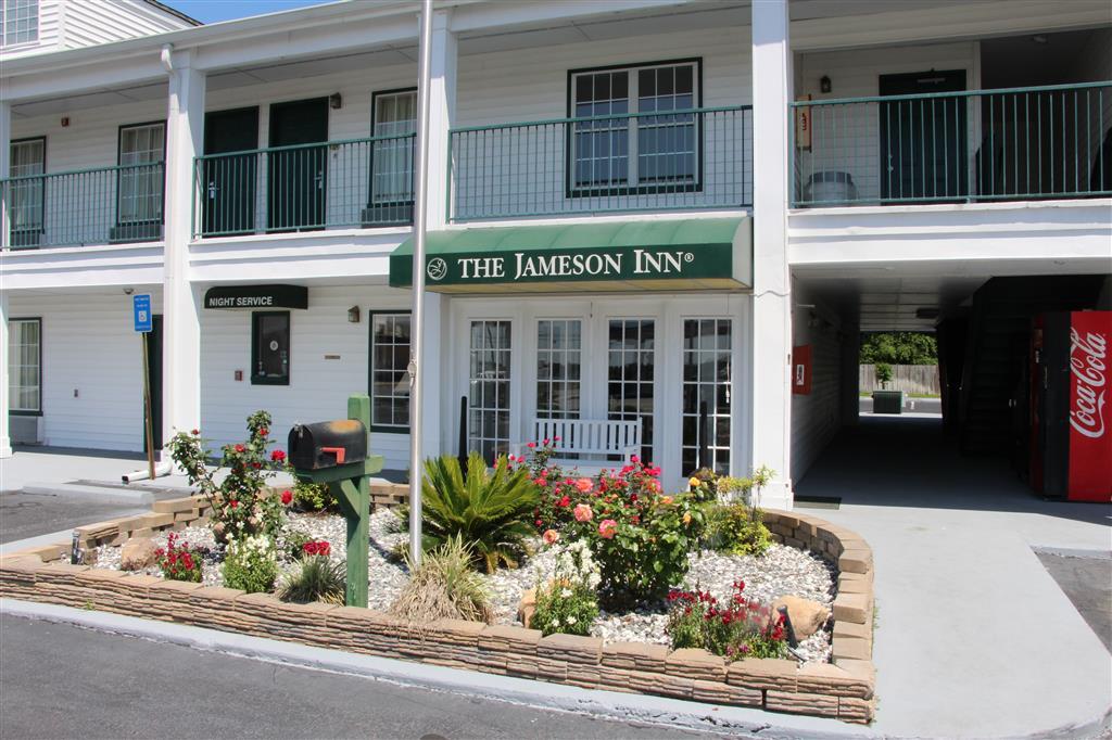 Jameson Inn Дуглас Экстерьер фото